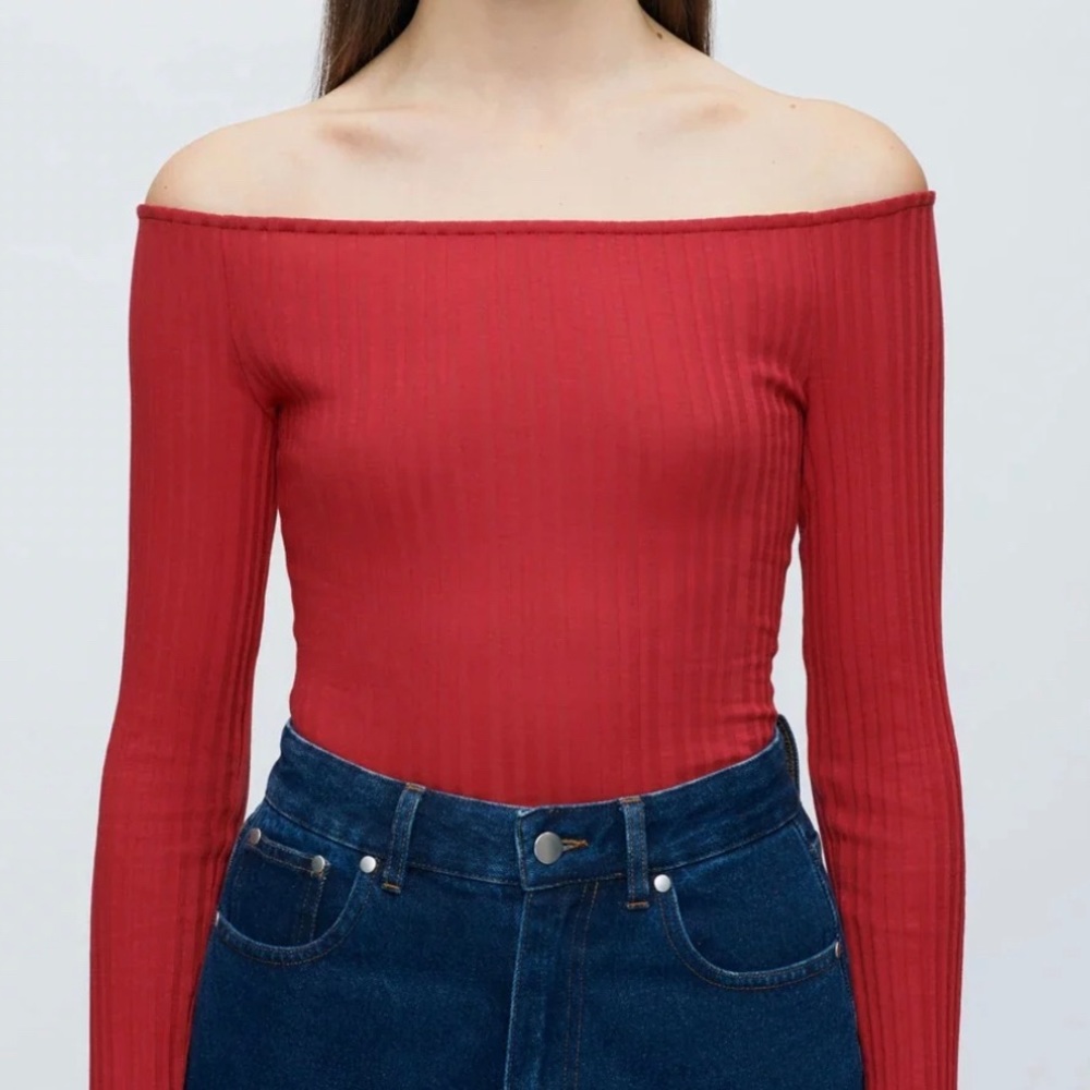 KOTN cold shoulder top